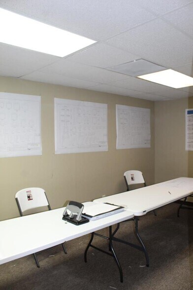 More Photos Of 407 N Nelson St, Fort Stockton Research And Development For Sale