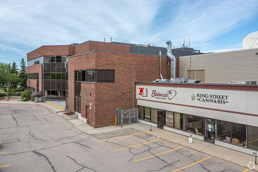 More Photos Of 4960-4990 92 Ave NW, Edmonton Flex For Lease
