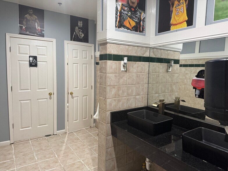 More Photos Of 715 Industrial Blvd, McDonough Bar For Lease