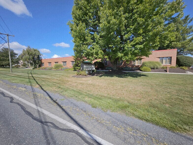 More Photos Of 1815 Schadt Ave, Whitehall Medical For Lease