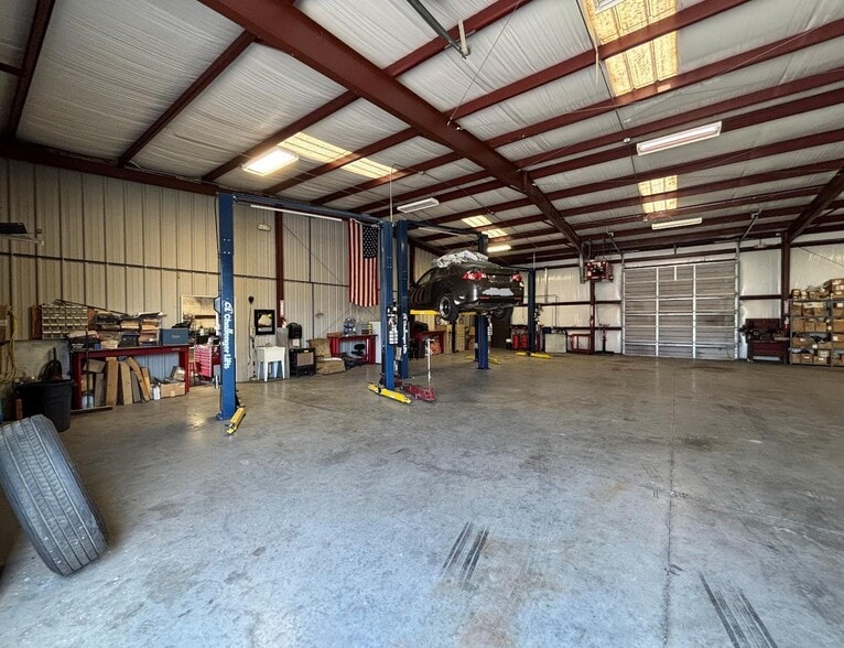 More Photos Of 1008 Yager Ct, Chesapeake Warehouse For Sale