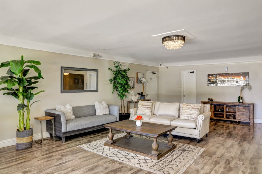 More Photos Of 12325 Chandler Blvd, Valley Village Apartments For Sale