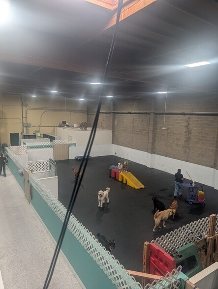 More Photos Of 902 S Bascom Ave, San Jose Industrial For Lease