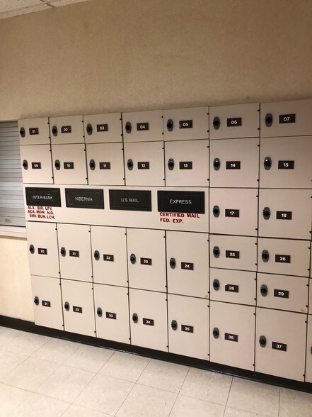 More Photos Of 934 3rd St, Alexandria Office Residential For Sale