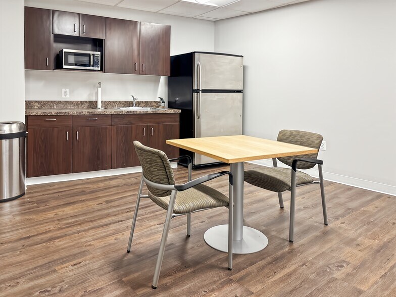 More Photos Of 729 E Pratt, Baltimore Coworking Space