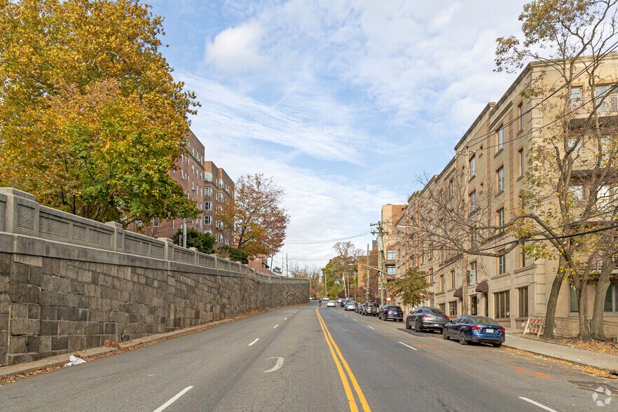 More Photos Of 3190 Riverdale Ave, Bronx Apartments For Sale