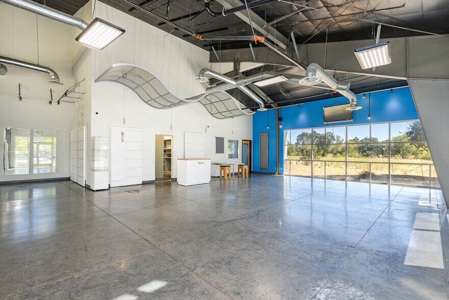 More Photos Of 800 American Way, Windsor Freestanding For Lease
