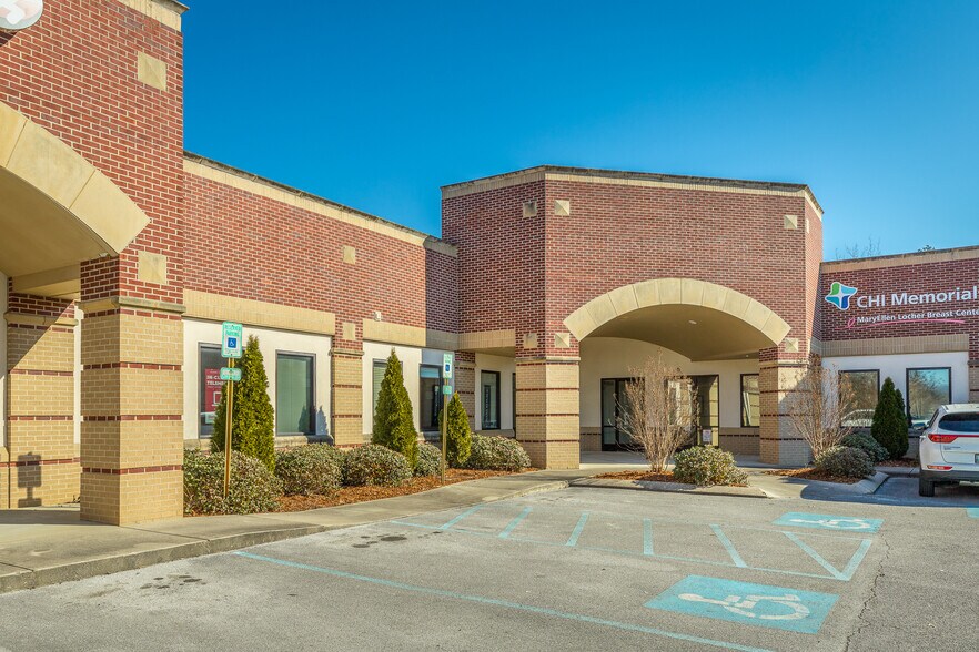 More Photos Of 5022 Old Godsey Ln, Hixson Medical For Lease