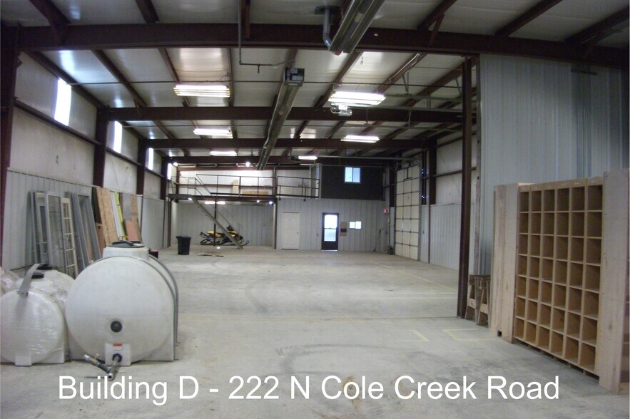 More Photos Of 222 Cole Creek Rd, Evansville Warehouse For Lease