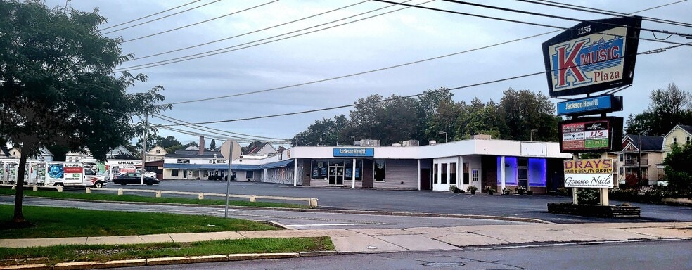 More Photos Of 1155 Mohawk St, Utica Storefront For Lease