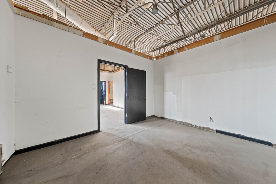 More Photos Of 4520 Fort Ave, Waco Warehouse For Sale