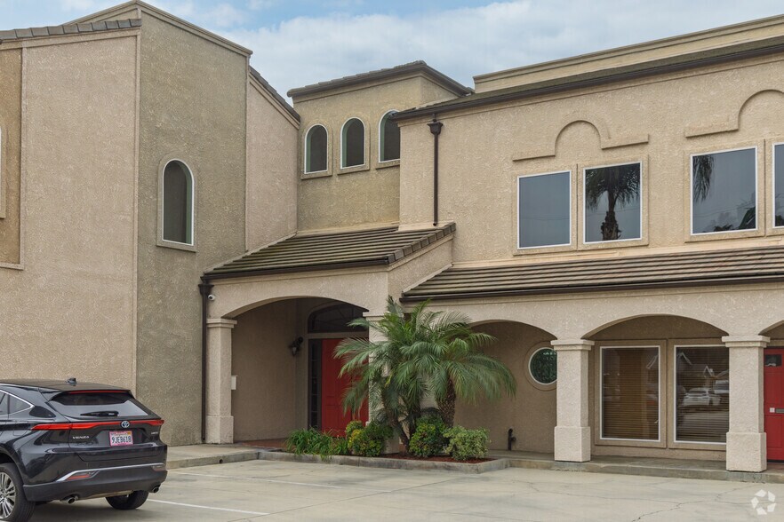 More Photos Of 8891 Watson St, Cypress Office For Lease