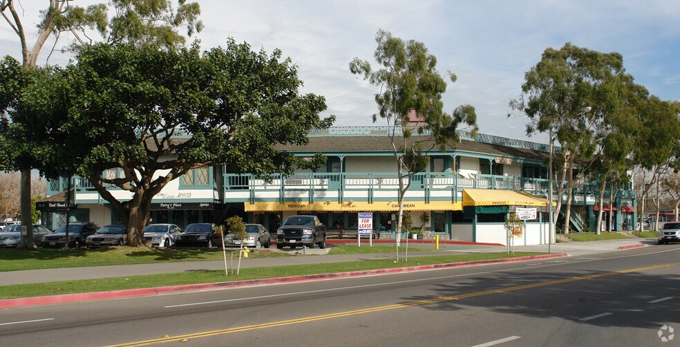 More Photos Of 500-550 Pacific Coast Hwy, Seal Beach Storefront Retail Office For Lease