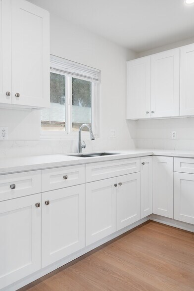 More Photos Of 240-260 E Providencia Ave, Burbank Apartments For Sale