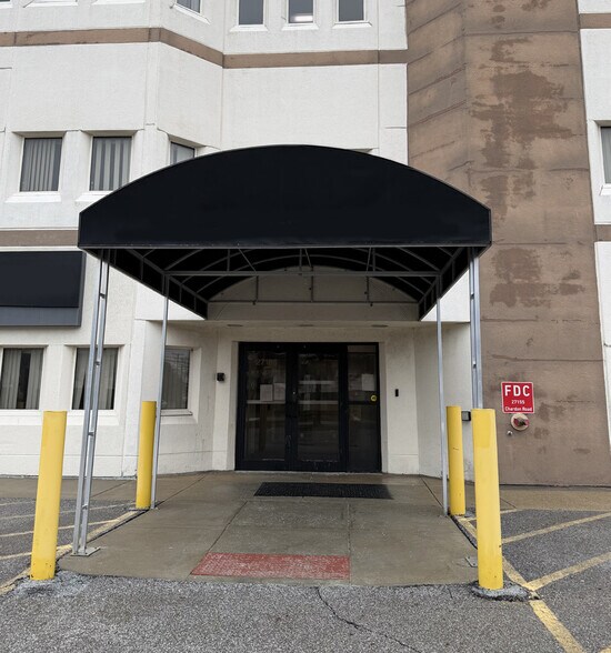 More Photos Of 27155 Chardon Rd, Richmond Heights Medical For Sale