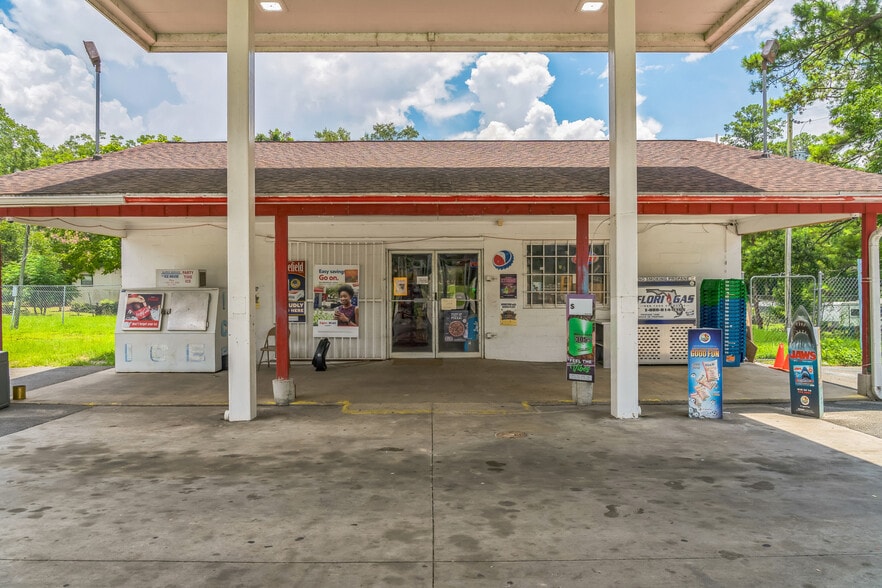 More Photos Of 3749 Pat Thomas Pky, Quincy General Retail For Sale