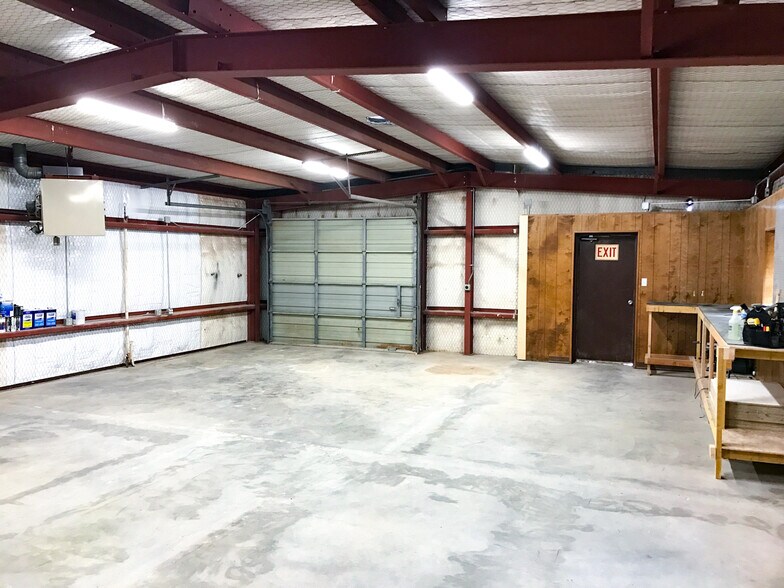 More Photos Of 10100 Liberator Ln, Midland Warehouse For Sale