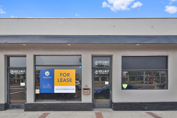 More Photos Of 2301-2307 W Balboa Blvd, Newport Beach Storefront For Sale