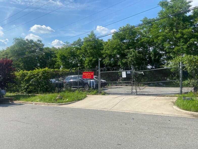 More Photos Of 5225 Kilmer Pl, Hyattsville Warehouse For Sale