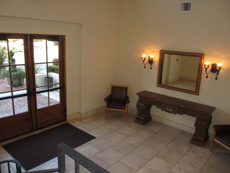 More Photos Of 18525 Sutter Blvd, Morgan Hill Medical For Lease