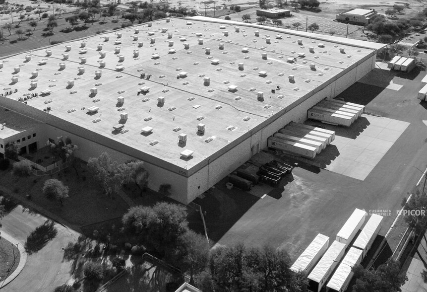 More Photos Of 6700 S Pella Dr, Tucson Light Manufacturing For Sale