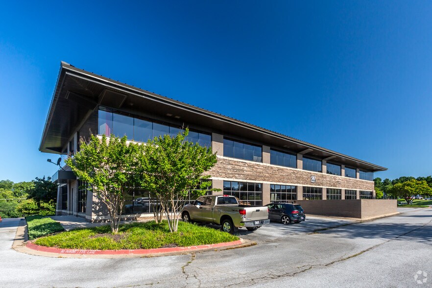 More Photos Of 597 Horsebarn Rd, Rogers Medical For Sale