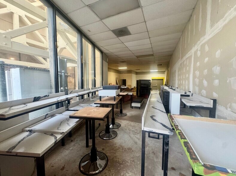 More Photos Of 5800 Madison Ave, Sacramento Restaurant For Lease