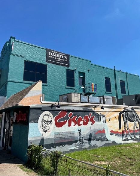 More Photos Of 1511 E 6th St, Austin Storefront Retail Office For Lease