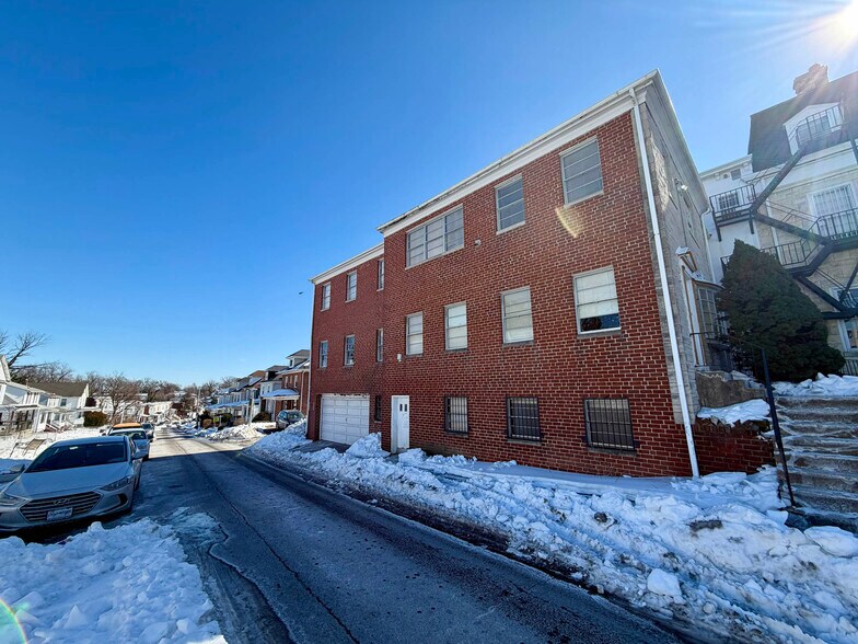 More Photos Of 5209 York Rd, Baltimore Office For Sale