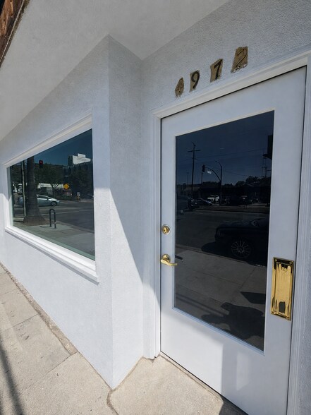 More Photos Of 4972 Eagle Rock Blvd, Los Angeles General Retail For Lease