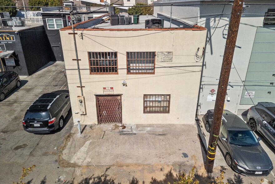More Photos Of 6004 W Pico Blvd, Los Angeles Storefront For Lease