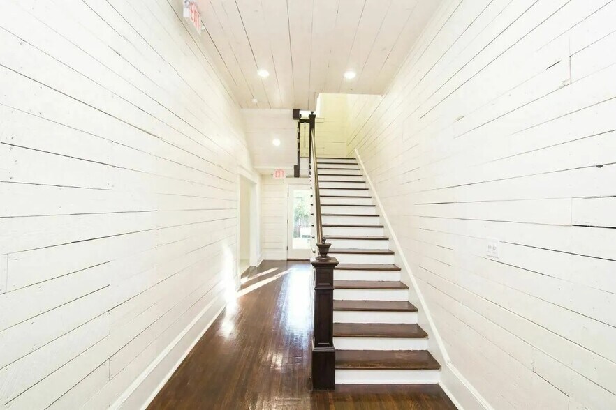 More Photos Of 500 William Joel, Bryan Office Residential For Lease