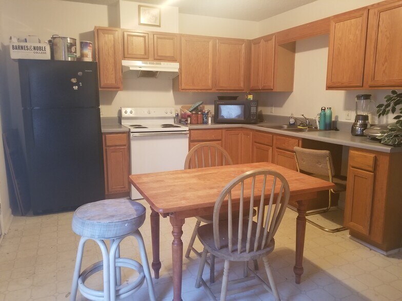 More Photos Of 8849 Chapel Hill Rd, Cary Apartments For Sale