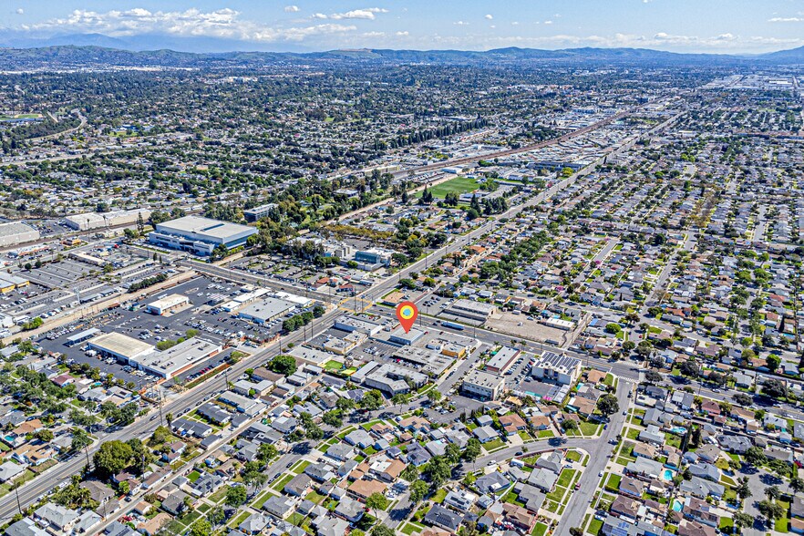 More Photos Of 333 S Brookhurst Rd, Fullerton Freestanding For Sale