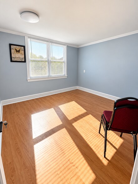 More Photos Of 1205 Crain Hwy N, Glen Burnie Storefront Retail Office For Sale