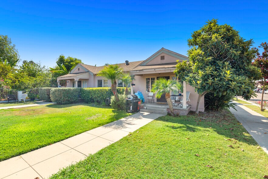 More Photos Of 302-304 E Wilhelmina St, Anaheim Apartments For Sale