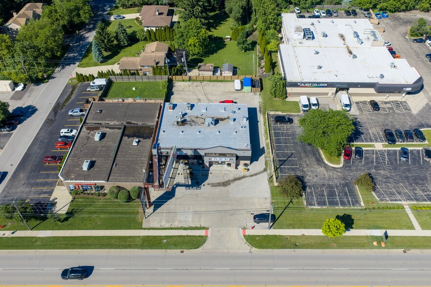 More Photos Of 1910-1918 N Rand Rd, Palatine Freestanding For Sale