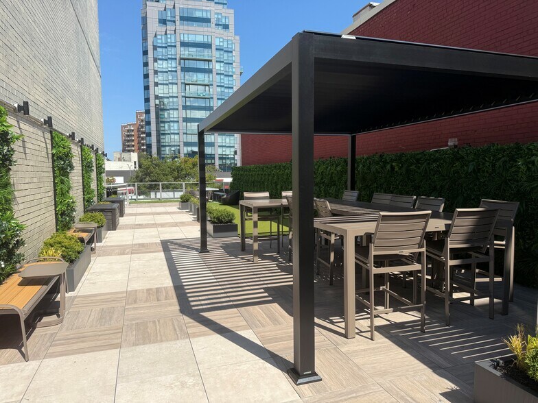 More Photos Of 108-18 Queens Blvd, Forest Hills Office For Lease