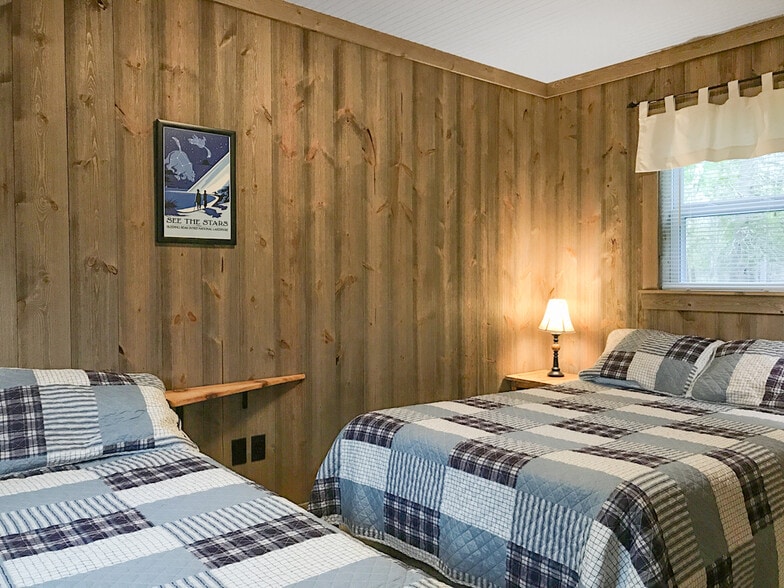 More Photos Of 11481 Main St, Honor Hotel For Sale