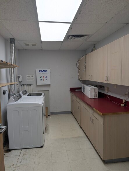 More Photos Of 9380 Forestwood Ln, Manassas Office For Lease