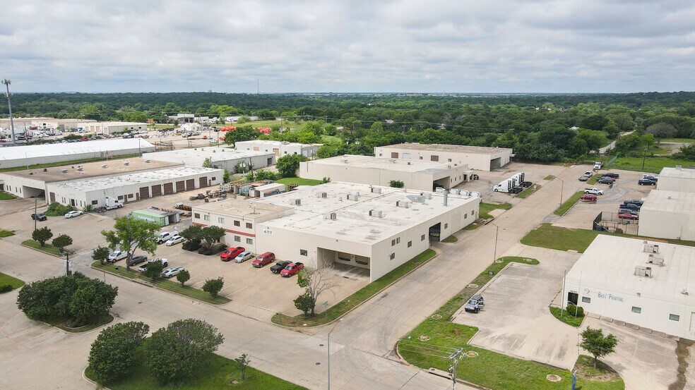Primary Photo Of 4700 S Edgewood Ter, Fort Worth Distribution For Lease