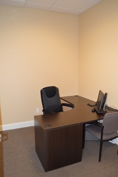 More Photos Of 2820 S Jones Blvd, Las Vegas Office For Sale