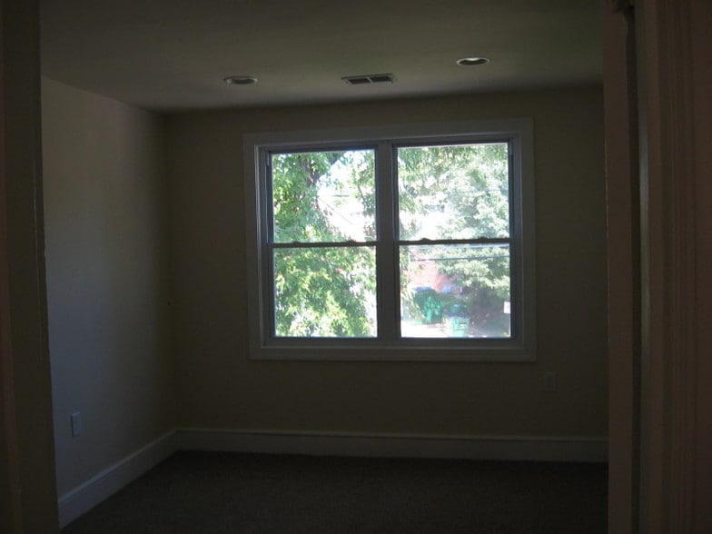 More Photos Of 836 Bonifant St, Silver Spring Office For Lease