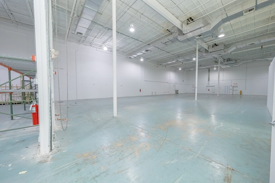 More Photos Of 2850 Greene St, Hollywood Light Manufacturing For Lease