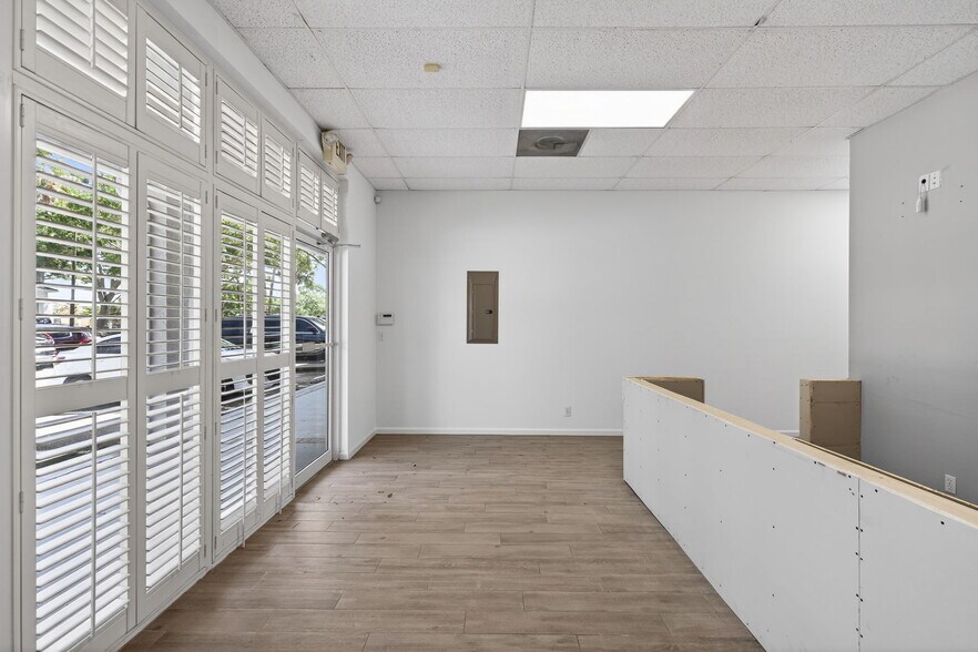More Photos Of 658 W Indiantown Rd, Jupiter Medical For Sale