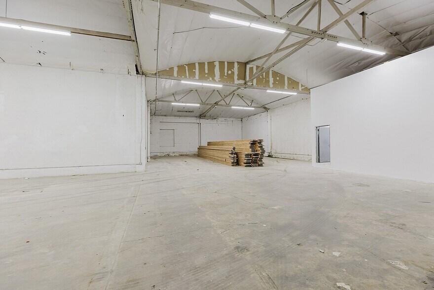 More Photos Of 965-973 E 31st St, Los Angeles Warehouse For Sale