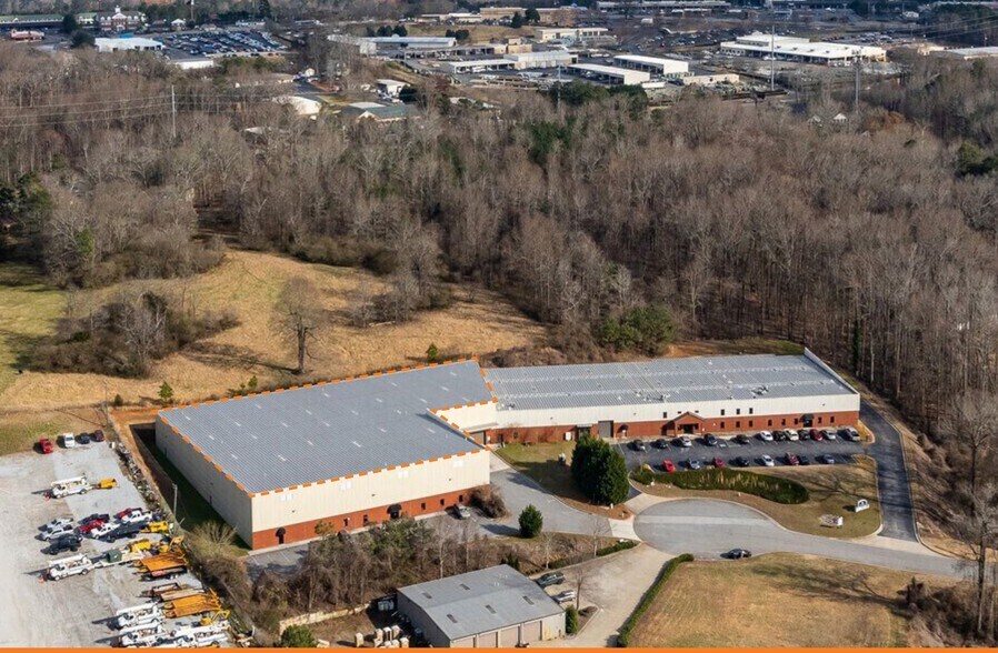 More Photos Of 265 Castleberry Industrial Dr, Cumming Warehouse For Lease