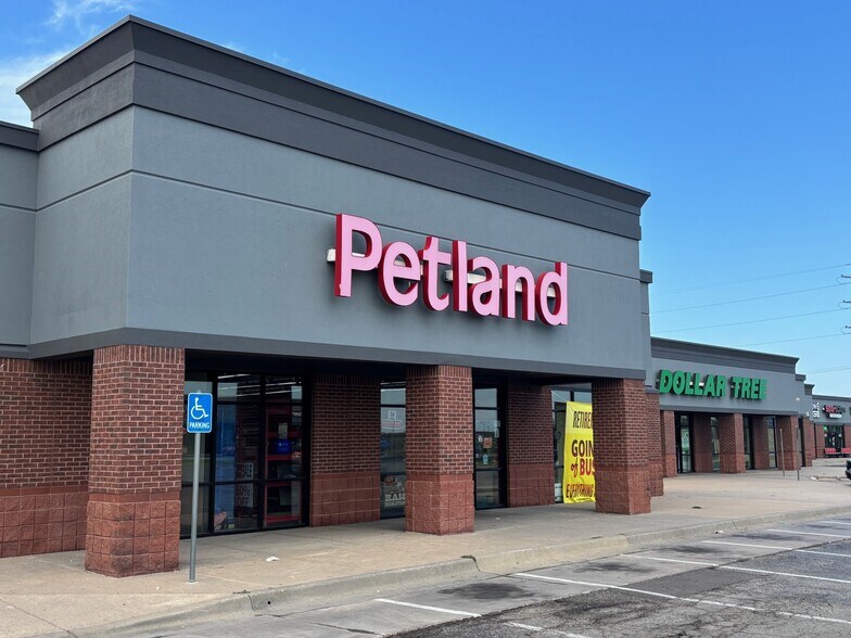 More Photos Of 11333 E Kellogg Dr, Wichita General Retail For Lease