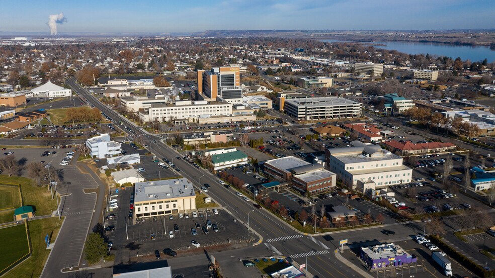 More Photos Of 925 Stevens Dr, Richland Office For Lease