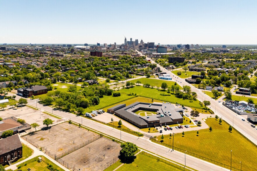 More Photos Of 4438 Grand River ave, Detroit Land For Sale